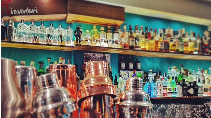 L'Oncle Jack Music & Cocktail Bar